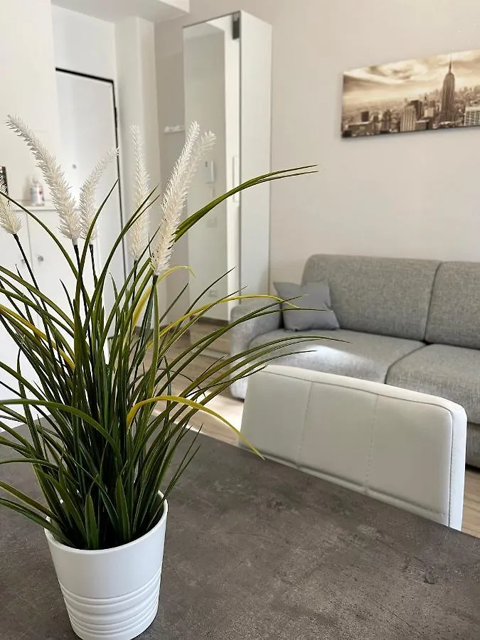 Apartment Ferienwohnung Housitalia Milano